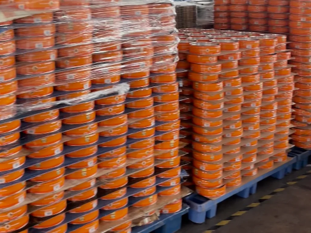 Bulk production of custom tin boxes for large orders